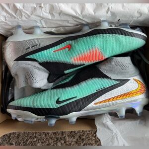 Phantom 6 High Elite Soccer Cleats